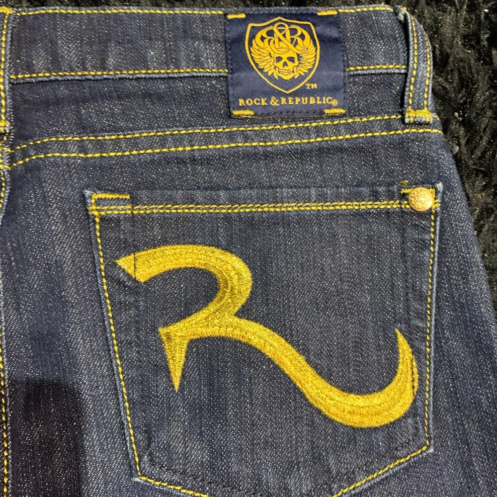 Woman's Vintage Y2K Rock & Republic Jeans,Dark Blue w/Gold Low Rise,Flare Jeans - Picture 4 of 7